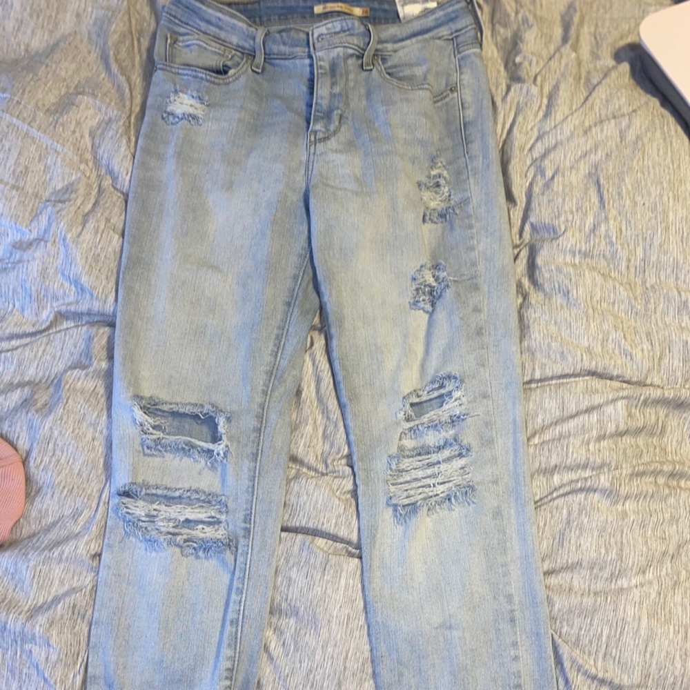 Levi jeans
